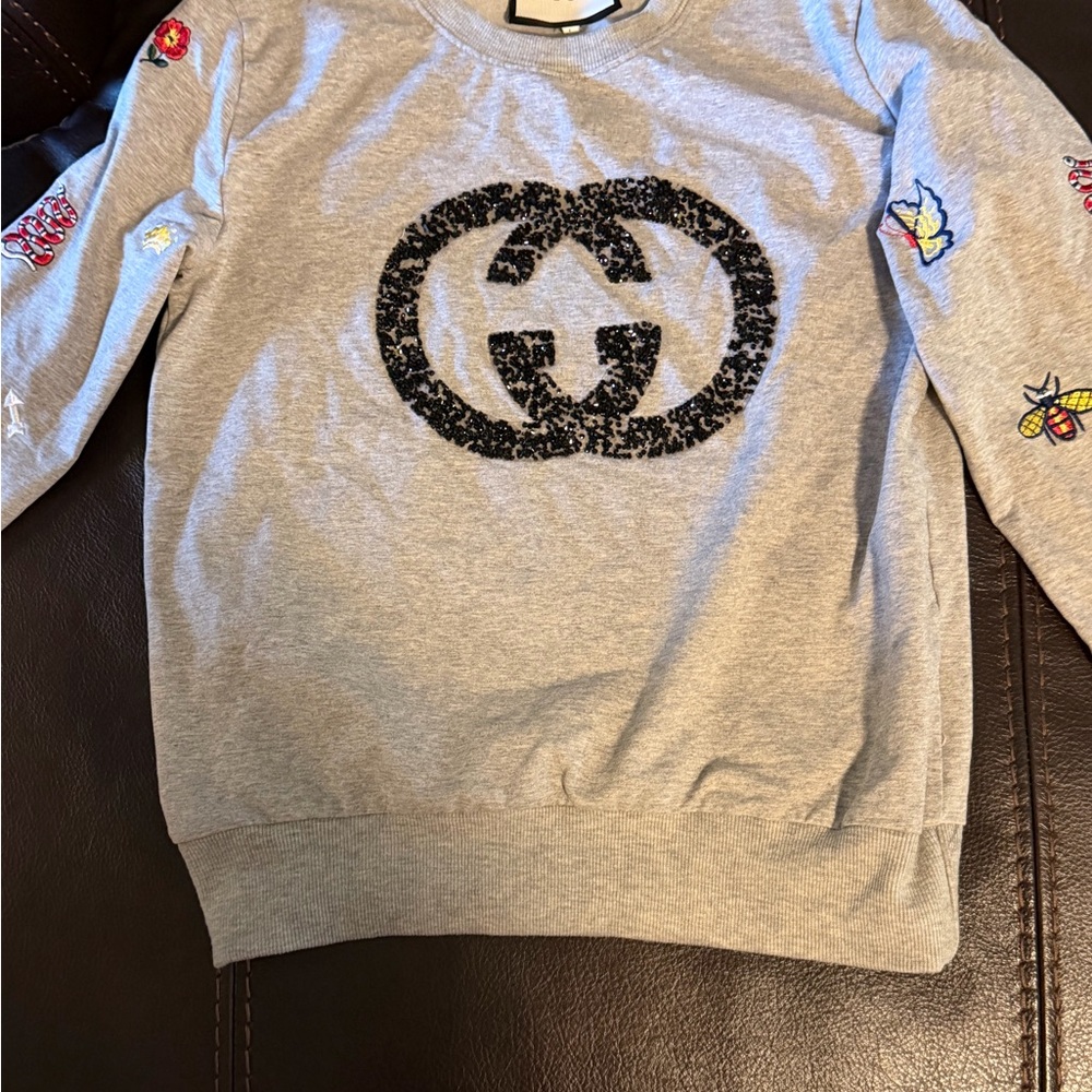 Gucci Gray Kids Sweatshirt with Black Logo and Colorful Embroidered Patches